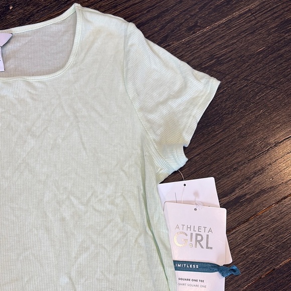 NWT Juniors Athleta Girl Light Green T-Shirt (size 14) - Picture 4 of 5
